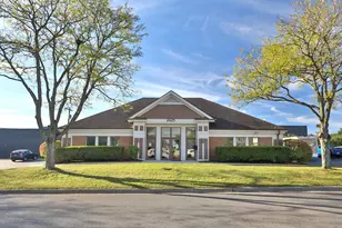 2425 Deewood Dr, Columbus, OH 43229 - Photo 1