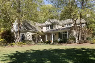 102 Roseview Dr, Granville, OH 43023 - Photo 1