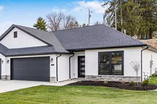 3444 Jamestown Dr, Zanesville, OH 43701 - Photo 1