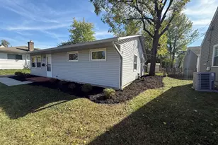 2557 Bristol Rd, Columbus, OH 43221 - Photo 1