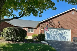 213 Hanover Ct, Delaware, OH 43015 - Photo 1