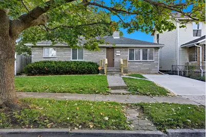 879 E 4th Avenue, Columbus, OH 43201 - Photo 1