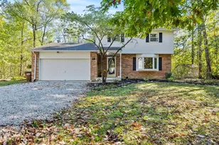 71 Challedon Cir SW, Pataskala, OH 43062 - Photo 1