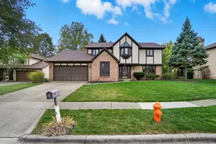 1585 Fawn Ct, Worthington, OH 43085 - Photo 1