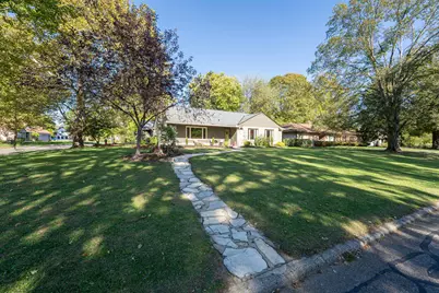 2530 Berwick Boulevard, Columbus, OH 43209 - Photo 1