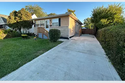 1271 E 24th Avenue, Columbus, OH 43211 - Photo 1