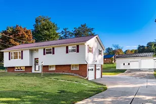 440 Stardust Cir, Zanesville, OH 43701 - Photo 1