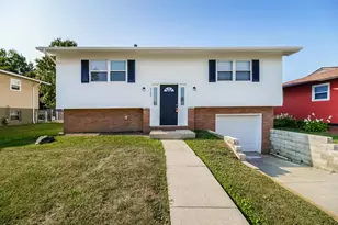 3193 Elmreeb Dr, Columbus, OH 43219 - Photo 1