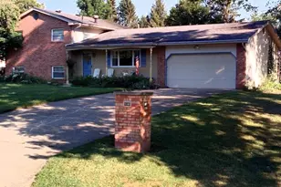 880 Briarbank Dr, Columbus, OH 43235 - Photo 1