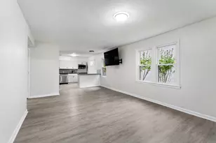 569 Chase Rd, Columbus, OH 43214 - Photo 4