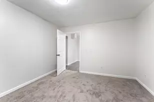 569 Chase Rd, Columbus, OH 43214 - Photo 10