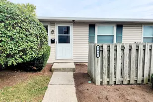 2046 Willoway Ct N, Columbus, OH 43220 - Photo 1