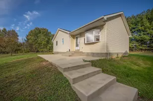 19579 New Gambier Rd, Gambier, OH 43022 - Photo 1