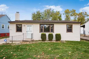 696 Williams Rd, Columbus, OH 43207 - Photo 1