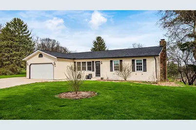 132 North Court, Thornville, OH 43076 - Photo 1