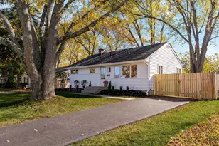 2195 Edgevale Rd, Columbus, OH 43221 - Photo 1