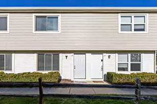 19 Hedgerow Ln, Delaware, OH 43015 - Photo 1