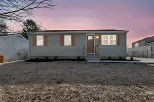 8489 Dover Crest Ct, Galloway, OH 43119 - Photo 1