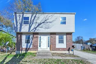 3246 Latonia Rd, Columbus, OH 43232 - Photo 1