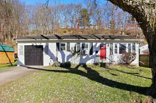 1035 Sugar Grove Rd SE, Lancaster, OH 43130 - Photo 1
