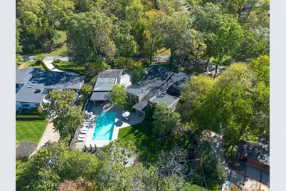 4021 Fairfax Drive, Columbus, OH 43220 - Photo 1