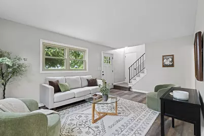 986 Loretta Avenue, Columbus, OH 43211 - Photo 1