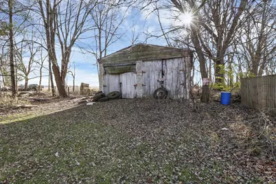 8940 Lancaster Thornville Road NE, Pleasantville, OH 43148 - Photo 1