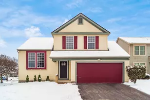 1612 Green Friar Dr, Columbus, OH 43228 - Photo 1