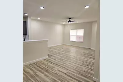 415 S Oakley Avenue, Columbus, OH 43204 - Photo 1