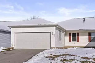 446 Courtland Ln, Pickerington, OH 43147 - Photo 1