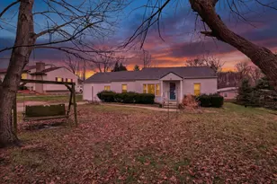 738 N Buena Vista St, Newark, OH 43055 - Photo 1