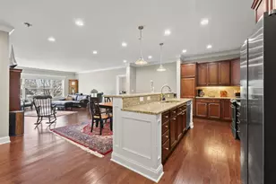 3175 Tremont Rd, Columbus, OH 43221 - Photo 1