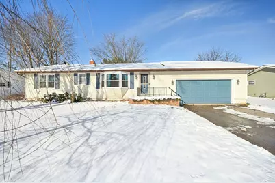 210 Meadow Drive, Circleville, OH 43113 - Photo 1