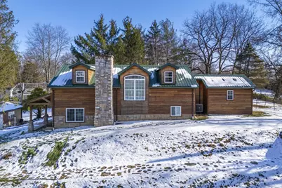 306 N Park Drive, Baltimore, OH 43105 - Photo 1