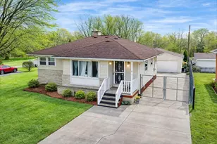 1071 N Hague Ave, Columbus, OH 43204 - Photo 1