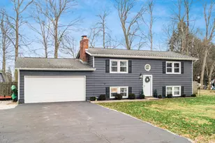 96 Aspen Ln SW, Pataskala, OH 43062 - Photo 1