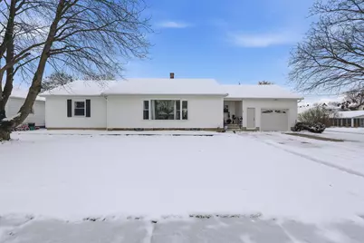 927 S East Street, Bucyrus, OH 44820 - Photo 1