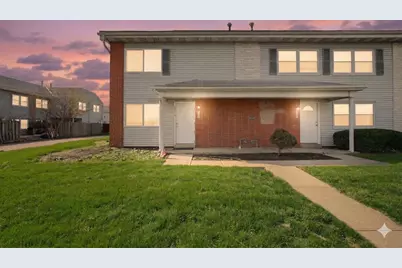 124 Buckeye Circle, Columbus, OH 43217 - Photo 1