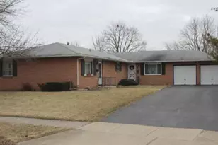 4818 Winterset Dr, Columbus, OH 43220 - Photo 1