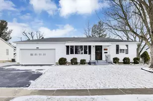 62 Arlington Ave, London, OH 43140 - Photo 1