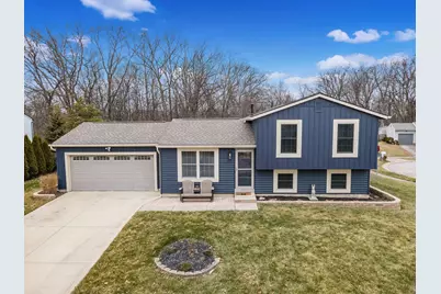 5370 Cherry Creek Parkway S, Columbus, OH 43228 - Photo 1