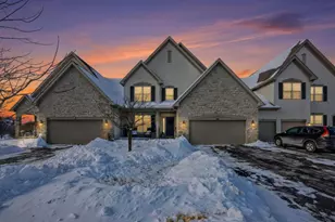 6704 Knoll View Ct, Powell, OH 43065 - Photo 1