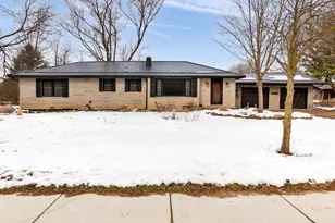 1156 Owens Rd W, Marion, OH 43302 - Photo 1