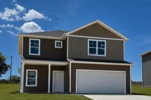 3854 Leasure Farms Dr, Zanesville, OH 43701 - Photo 1