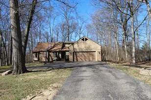 4860 Bayhill Dr, Powell, OH 43065 - Photo 1