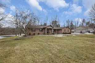 4821 Hazelton-Etna Rd SW, Pataskala, OH 43062 - Photo 1