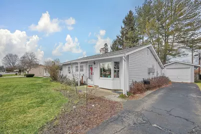 476 W Shields Street, Newark, OH 43055 - Photo 1