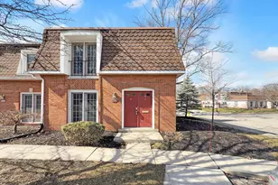 2861 Chateau Cir, Columbus, OH 43221 - Photo 1