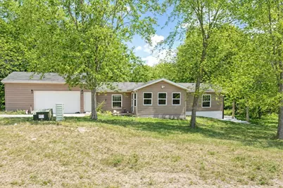 11426 Dozer Road SW, Stoutsville, OH 43154 - Photo 1