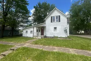 301 Locust St, Mount Vernon, OH 43050 - Photo 1